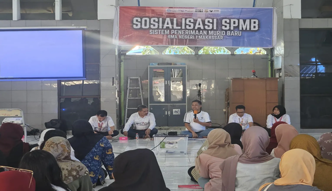 Orangtua dan Calon Siswa Padati Sosialisasi SPMB di SMAN 1 Makassar